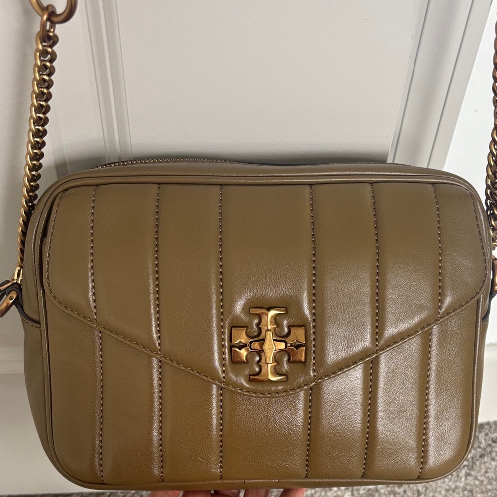 Tory Burch Kira Quilted Camera Bag